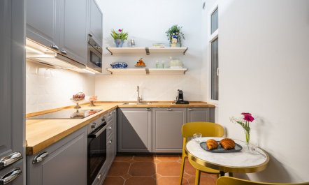 Divine & Delightful 7