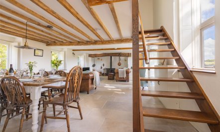South Downs Hideaway 9