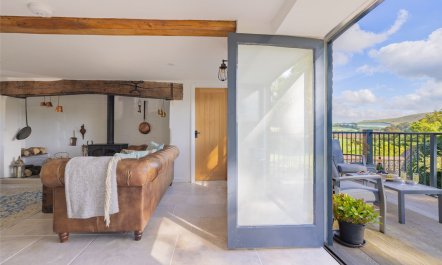 South Downs Hideaway 6