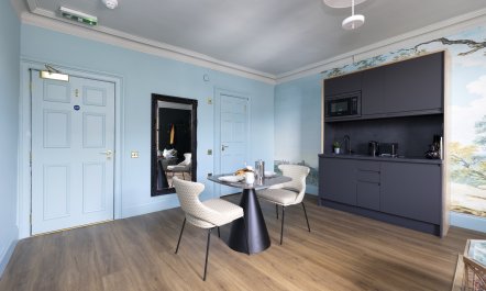 Castle Street Cool 3