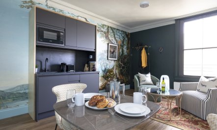 Castle Street Cool 9