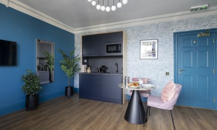 Contemporary Castle Street 5