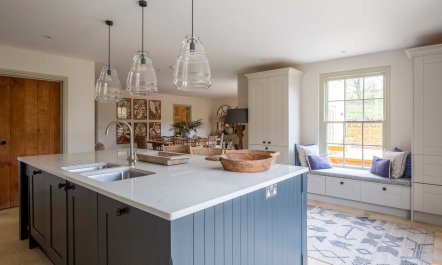 The Wisteria Bloom 1