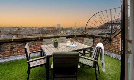 Kensington Hideout 0