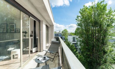 An Oasis of Parisian Tranquility 1