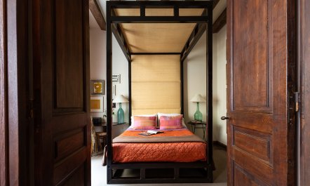 The 15th-Century House 5