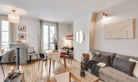 Parisienne Tranquillity