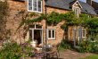 Cosy Cotswolds 0