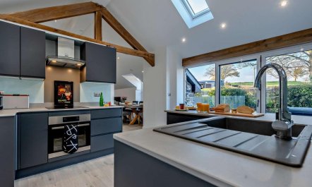 4 Bed in Llandovery 6