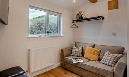 1 Bed in Aberaeron 3