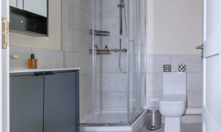 Knightsbridge Grace 8