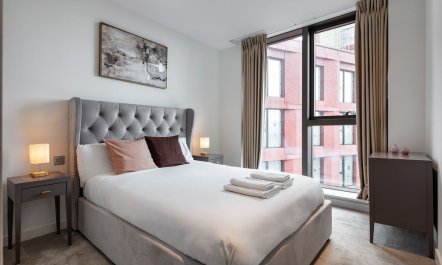 Regent's Paradise 9