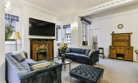 Surrey Hills Manor 1
