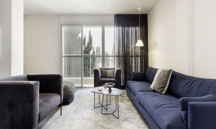 Booking in the Boulevard 2