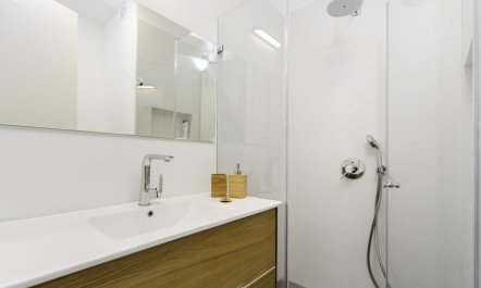 Booking in the Boulevard 8
