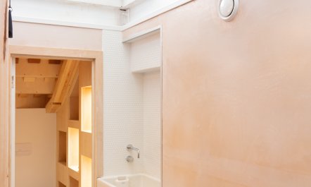 The Gladstone Studio 6