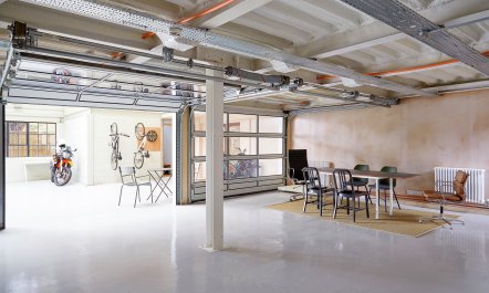 The Gladstone Studio 7