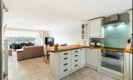 English Country Comfort 5