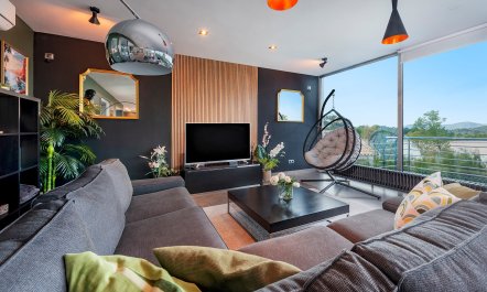 The Oasis of the Ocean 1