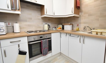 3 Bed in Tenby 2