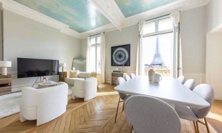 A Paris Icon 2