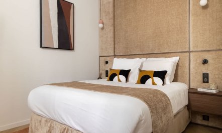 Love in the Moment 7