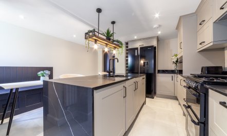 Black, White & Teal 1