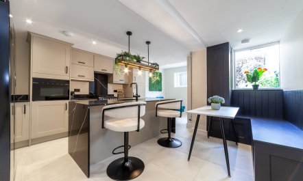 Black, White & Teal 1