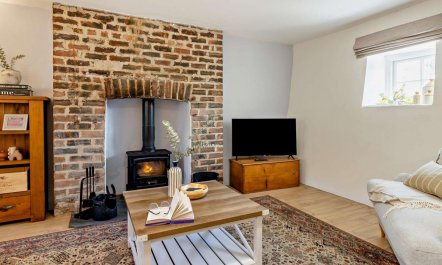 2 Bed in Aberaeron 5