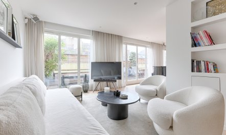 The Parisian Architect 2