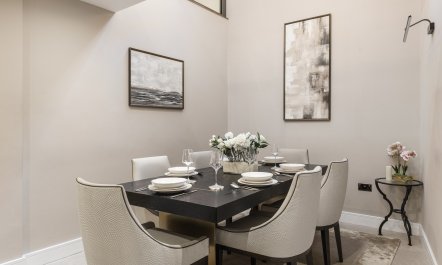 The Royal Suites 4