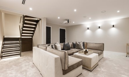 The Royal Suites 5