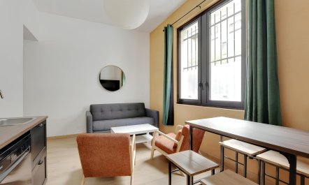 Parisian Courtyard 2