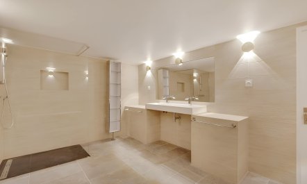 Parisian Courtyard 9