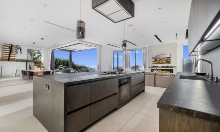 The Edge of Heaven 9