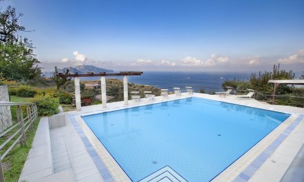 Seafarer's Retreat 4