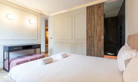 Coffee & Croissant 8