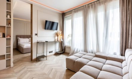 Coffee & Croissant 3