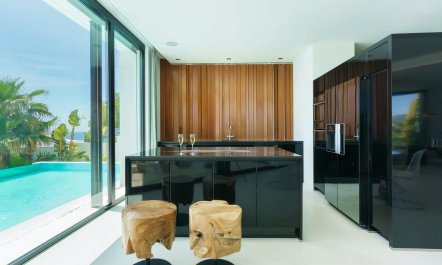 The Balearic Breeze 8