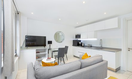 Oxford Street Delight 3