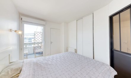 Light of Levallois 8