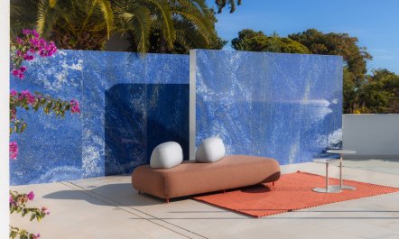 Sun-Kissed Seaside 4