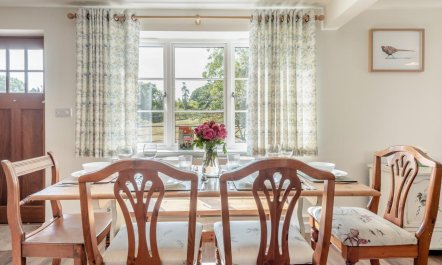 3 Bed in Fordingbridge 2