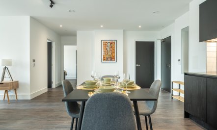 The Golden Embrace 3