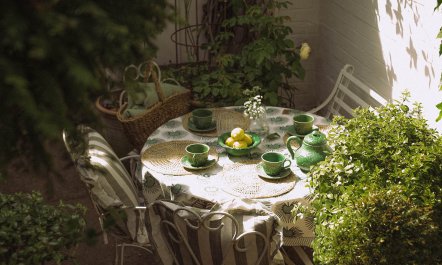 The Charming Cottage 1
