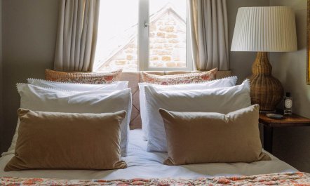 The Charming Cottage 7