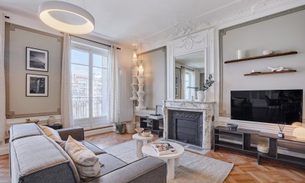 Le Marais Light 3