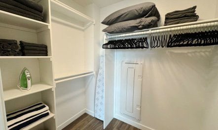 Hollywood Hills View 8