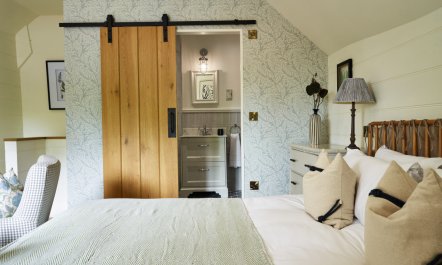 The Riverside Refuge 9