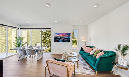 East Hollywood Charm 2